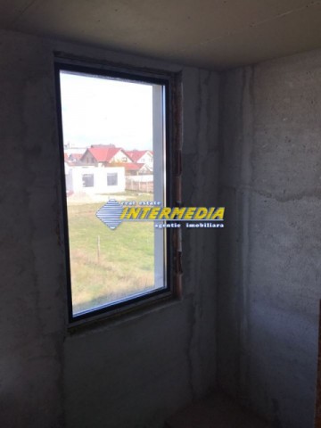 casa-noua-pm-de-vanzare-750-mp-teren-in-alba-iulia-cetate-13